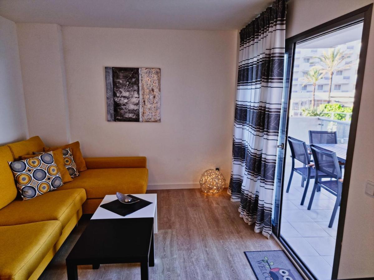 Cozy Apartment With A Fantastic Sea View Cala Millor  Bagian luar foto